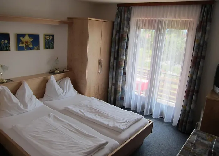 Haus Kaiser Гостевой дом 4*